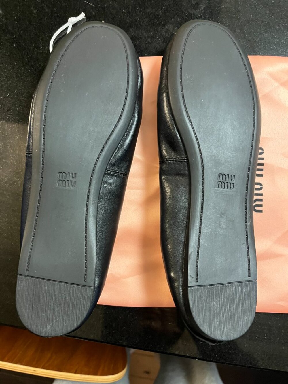 AUTHENTIC Miu Miu black leather ballet flats 38.5 - Picture 5 of 5